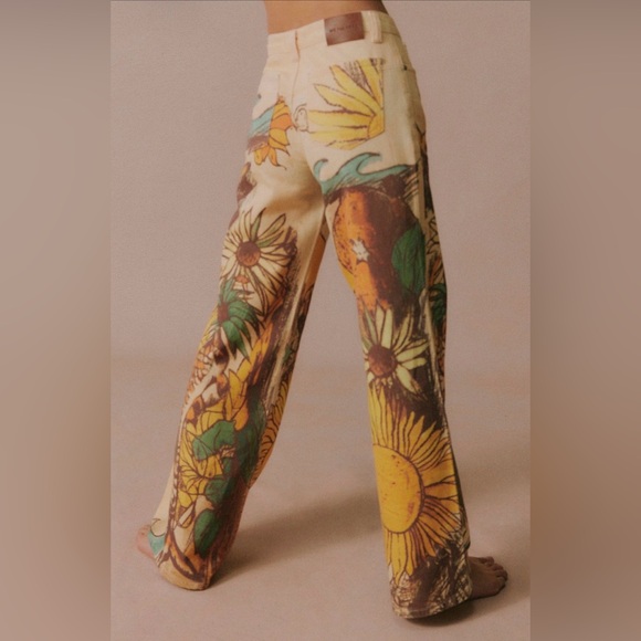 Tinsley Printed Jeans NWOT beach scene - Picture 5 of 5